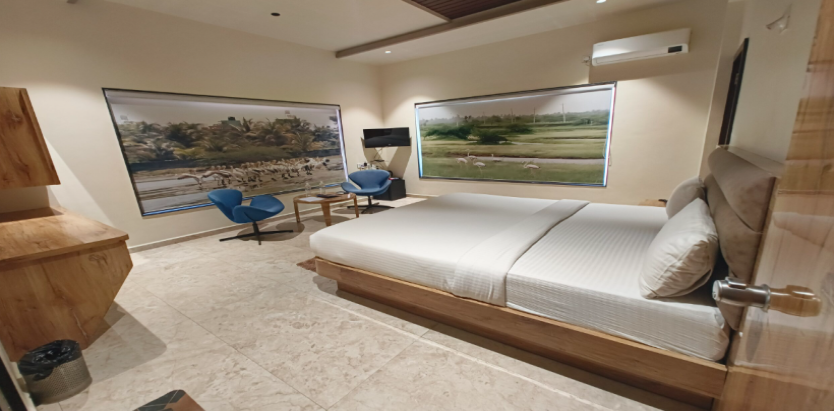 Flamingo Club & Camp Resort